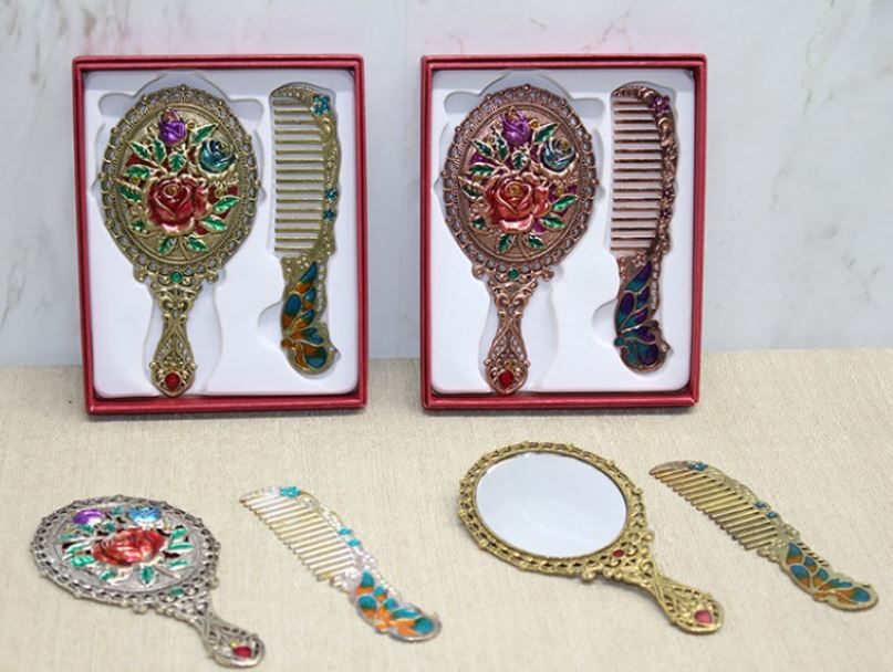 Gül Tasarımı Ayna Ve Tarak Seti Küçük Boy