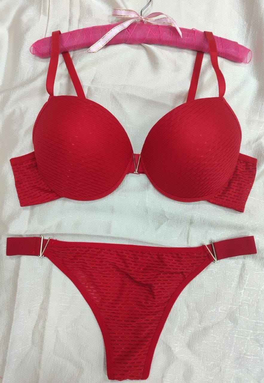 DOLGULU NEFES ALAN KUMAŞ KADIN SÜTYEN TAKIM